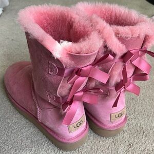 Pink Woman Bow Ugg Boots